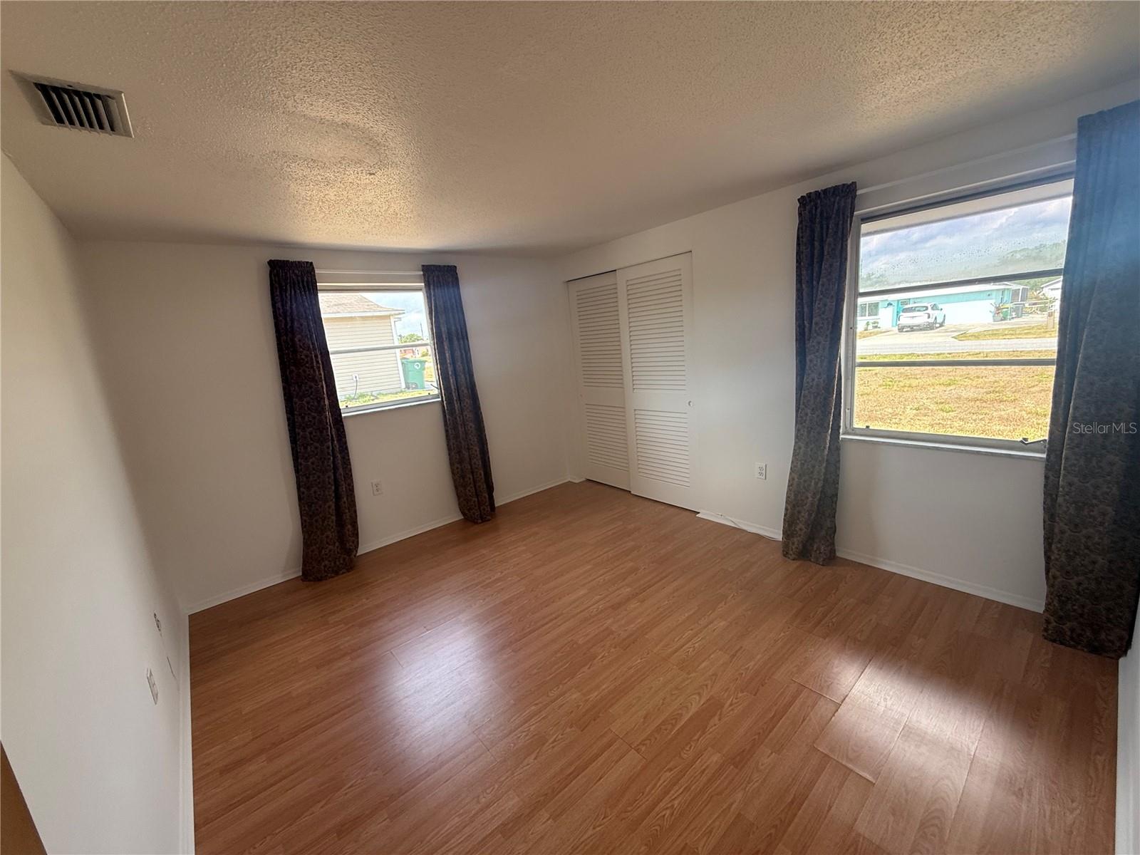 635 W TARPON BLVD NW, PORT CHARLOTTE, FL, 33952