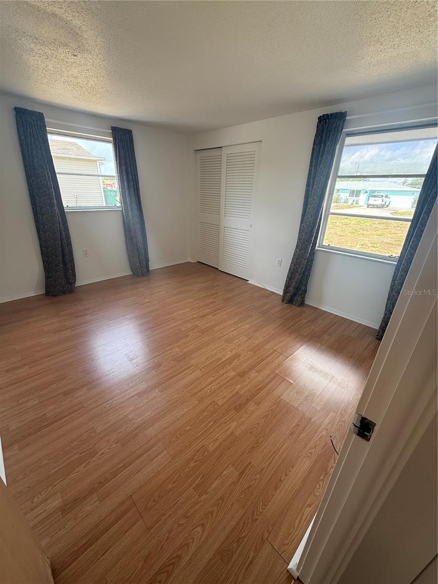 635 W TARPON BLVD NW, PORT CHARLOTTE, FL, 33952