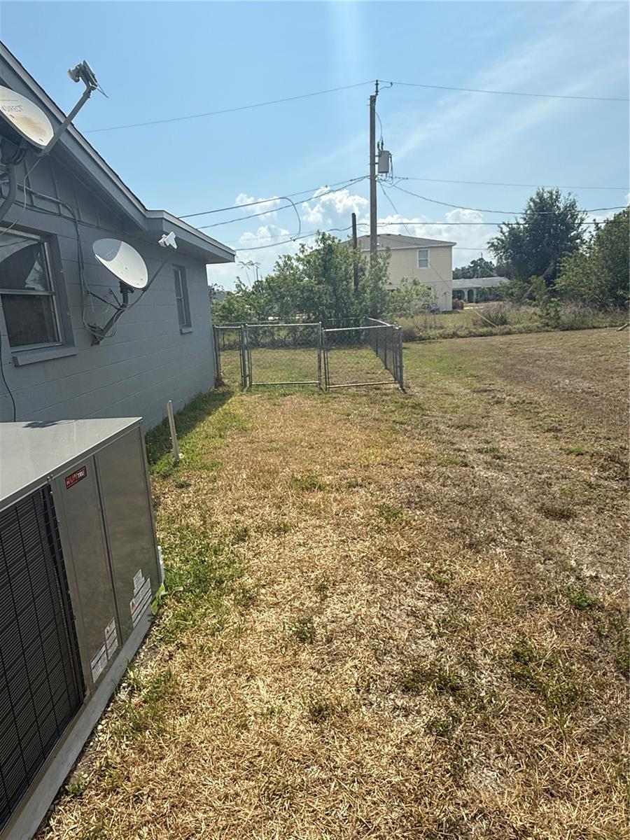 635 W TARPON BLVD NW, PORT CHARLOTTE, FL, 33952