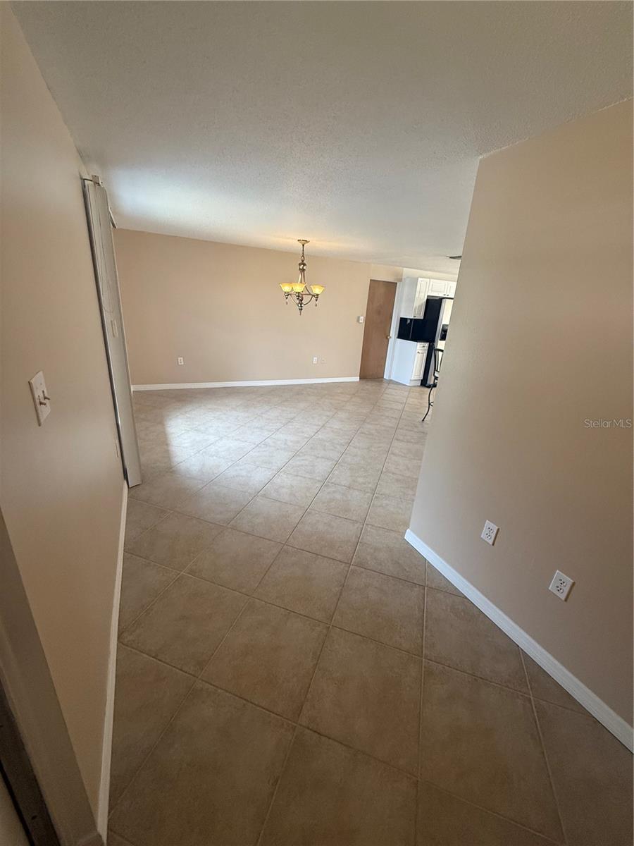 635 W TARPON BLVD NW, PORT CHARLOTTE, FL, 33952