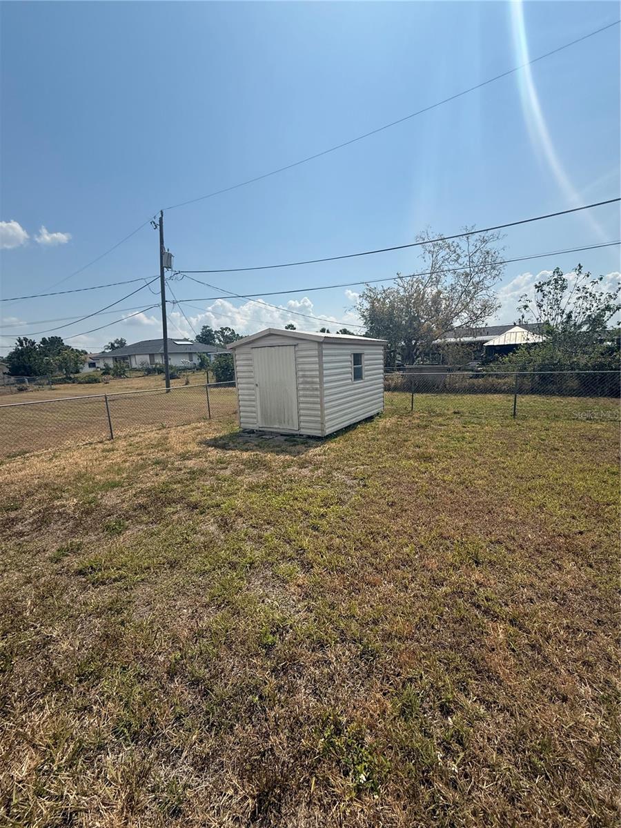 635 W TARPON BLVD NW, PORT CHARLOTTE, FL, 33952