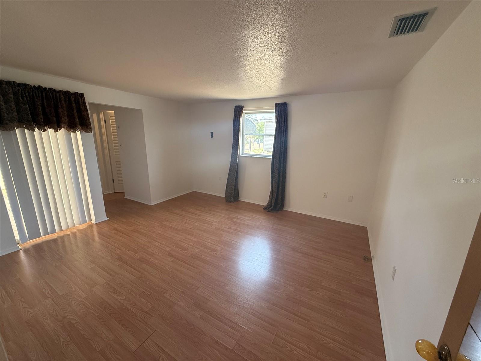 635 W TARPON BLVD NW, PORT CHARLOTTE, FL, 33952