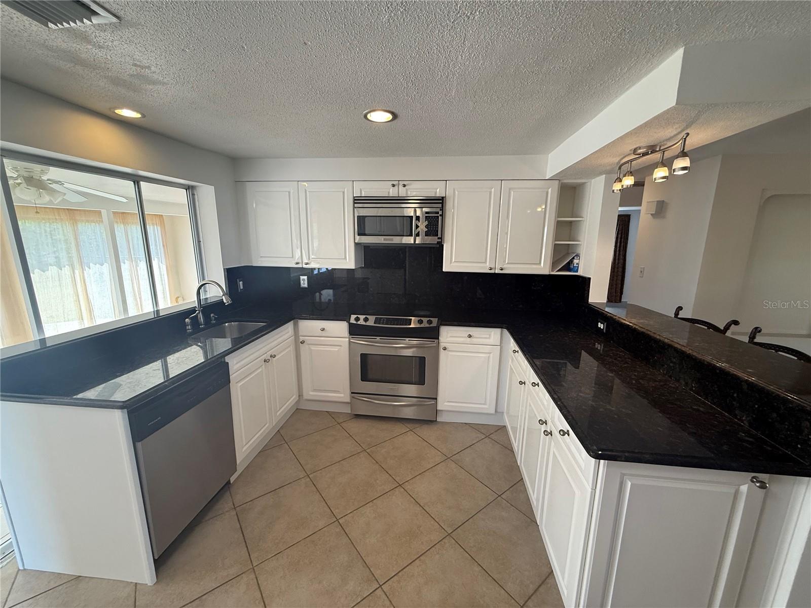 635 W TARPON BLVD NW, PORT CHARLOTTE, FL, 33952