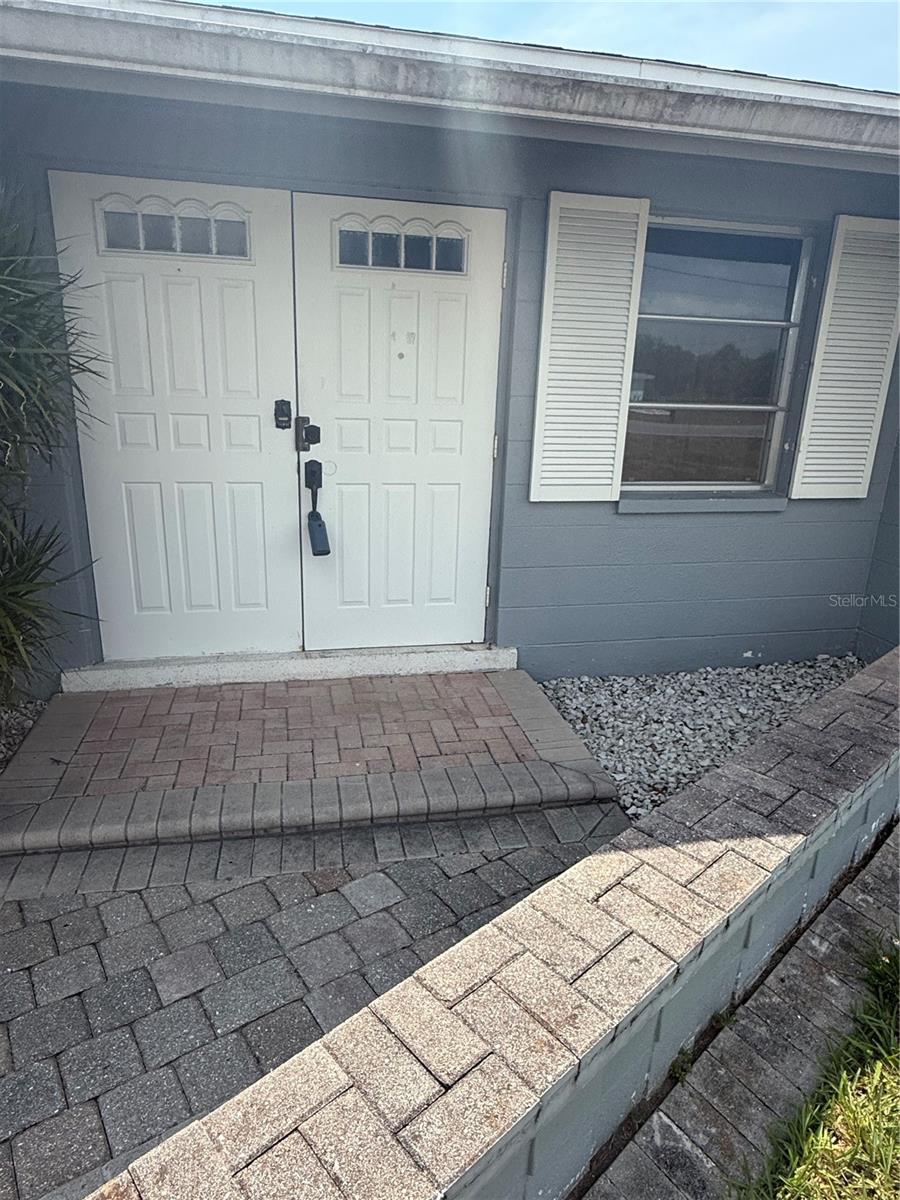 635 W TARPON BLVD NW, PORT CHARLOTTE, FL, 33952