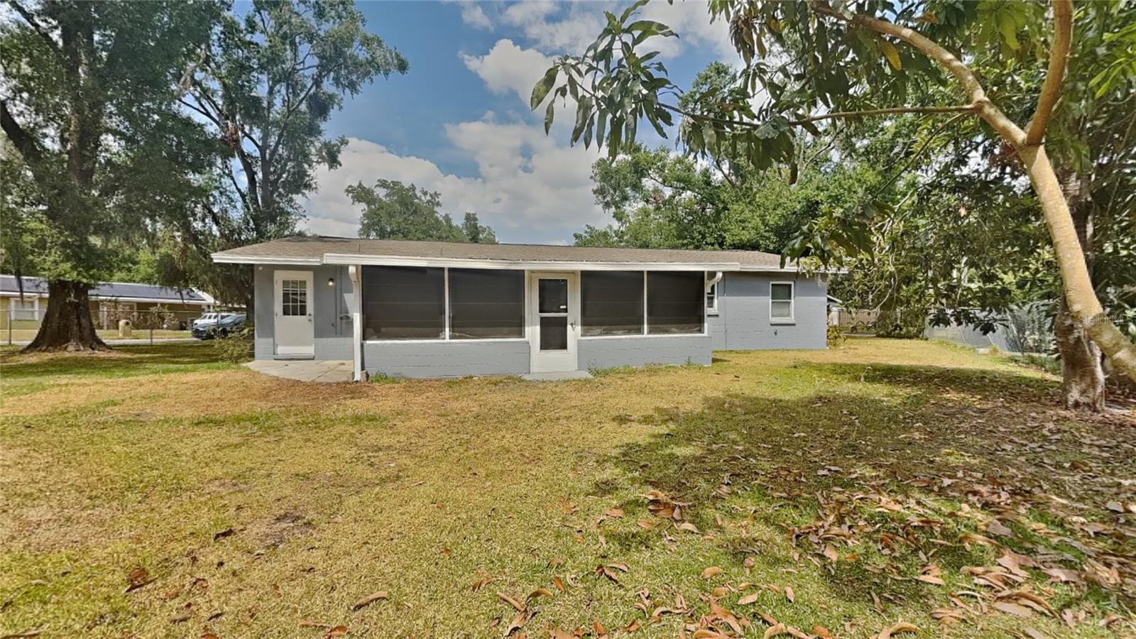 2105 OAKVIEW LN, PLANT CITY, FL, 33566