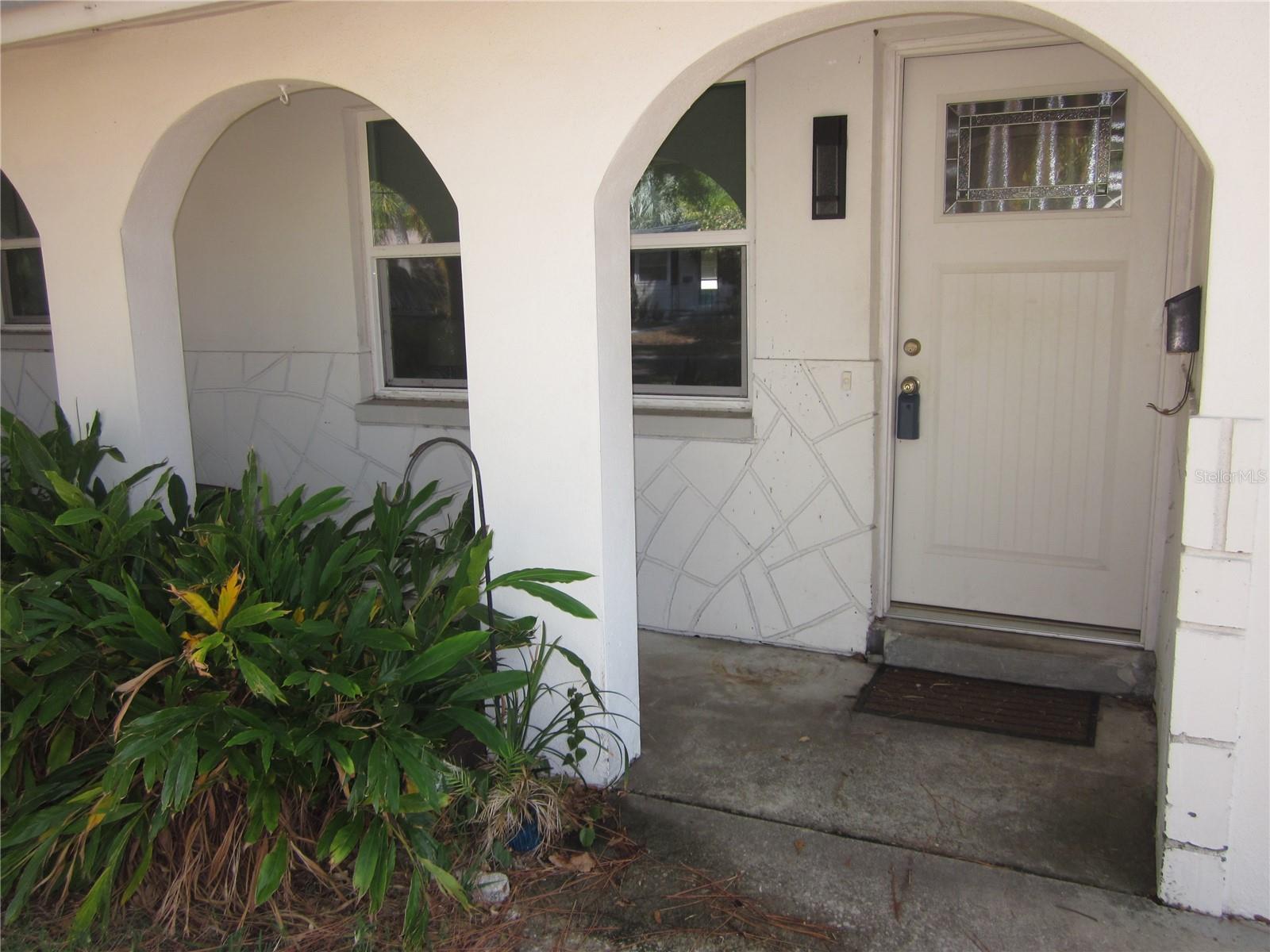 162 SW LINCOLN CIR N, ST PETERSBURG, FL, 33703