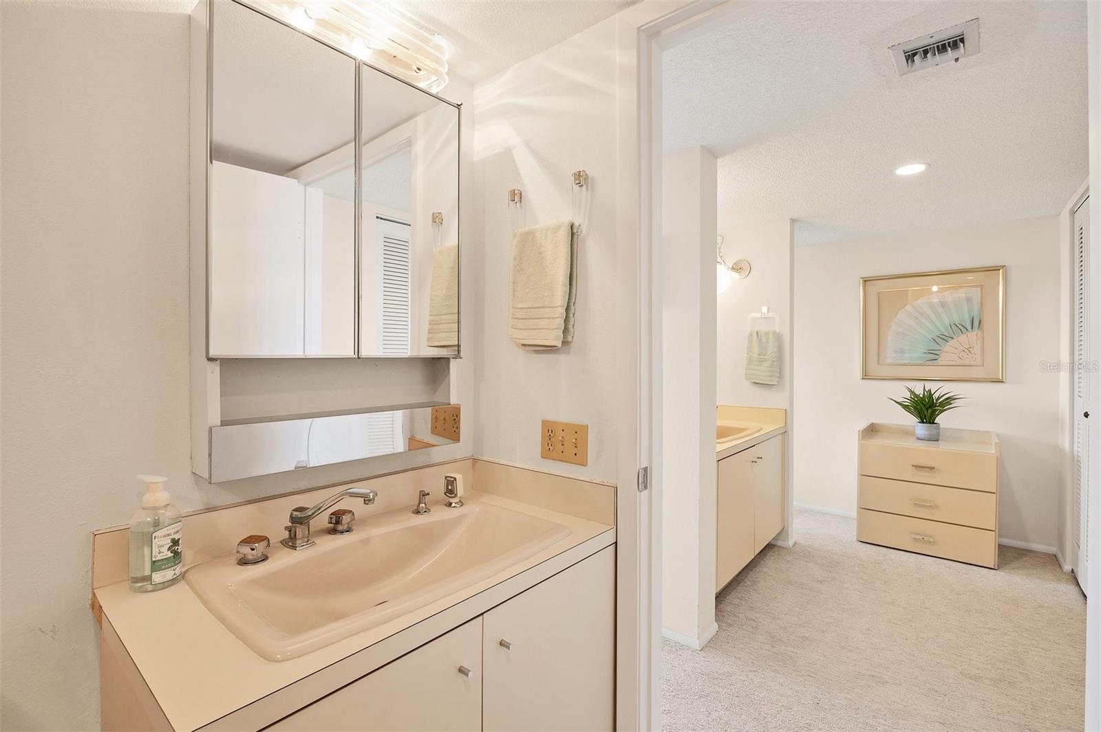 6285 MIDNIGHT PASS RD #403, SARASOTA, FL, 34242