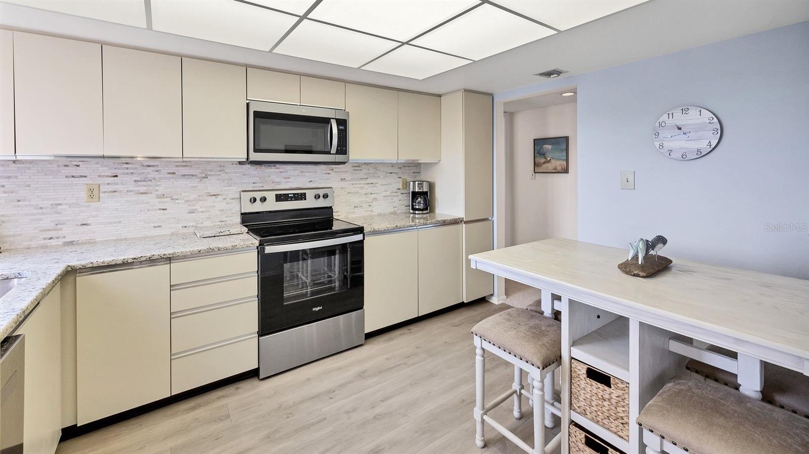 6285 MIDNIGHT PASS RD #403, SARASOTA, FL, 34242