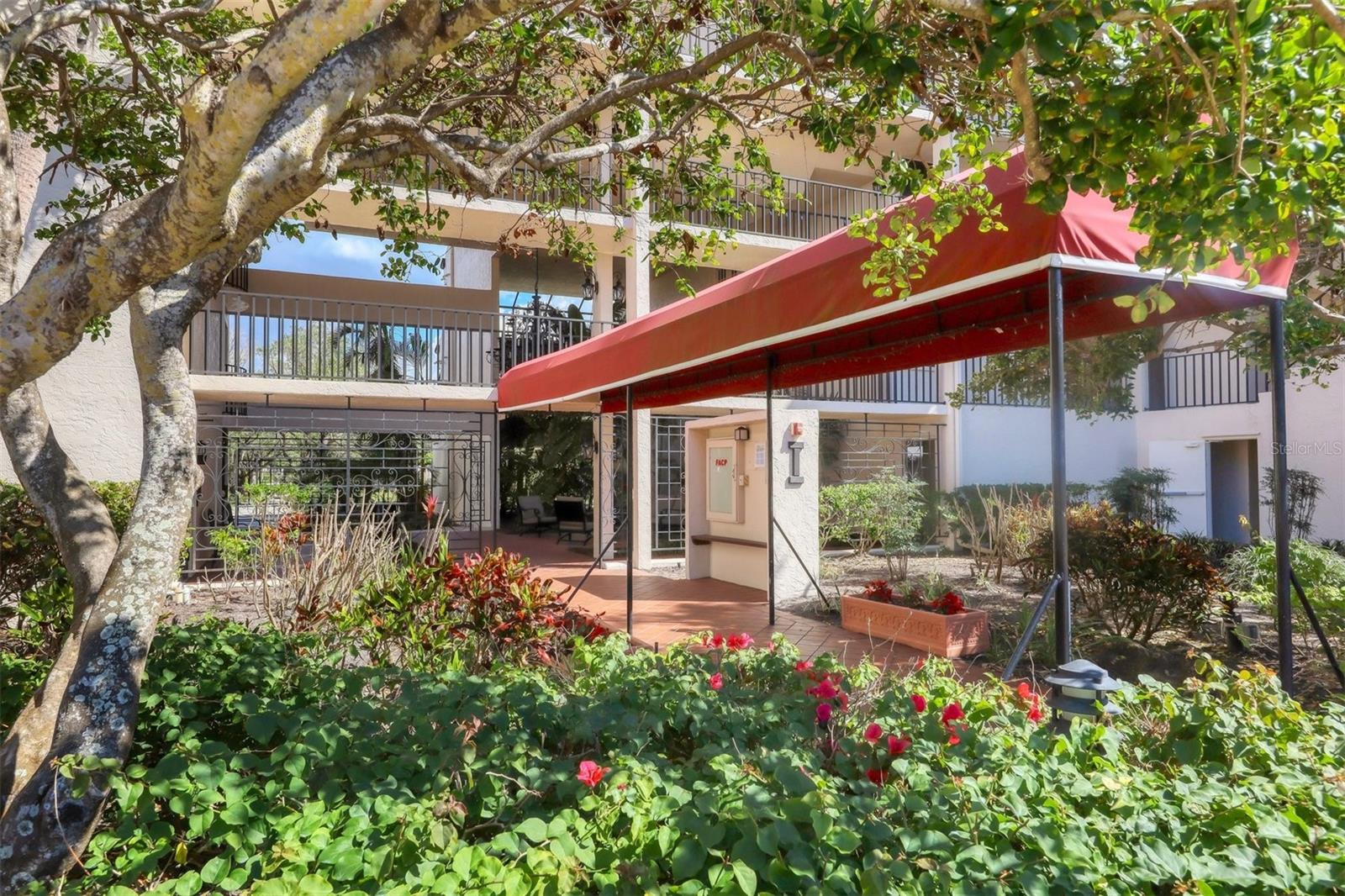 6285 MIDNIGHT PASS RD #403, SARASOTA, FL, 34242