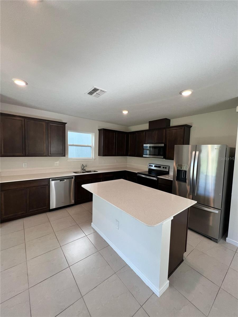 30553 GILBERN RD, WESLEY CHAPEL, FL, 33545