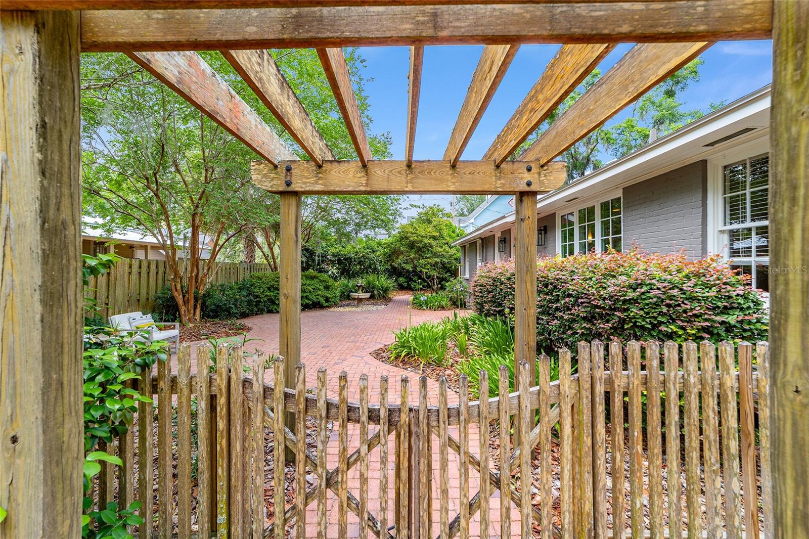 415 NE 5TH AVE, GAINESVILLE, FL, 32601