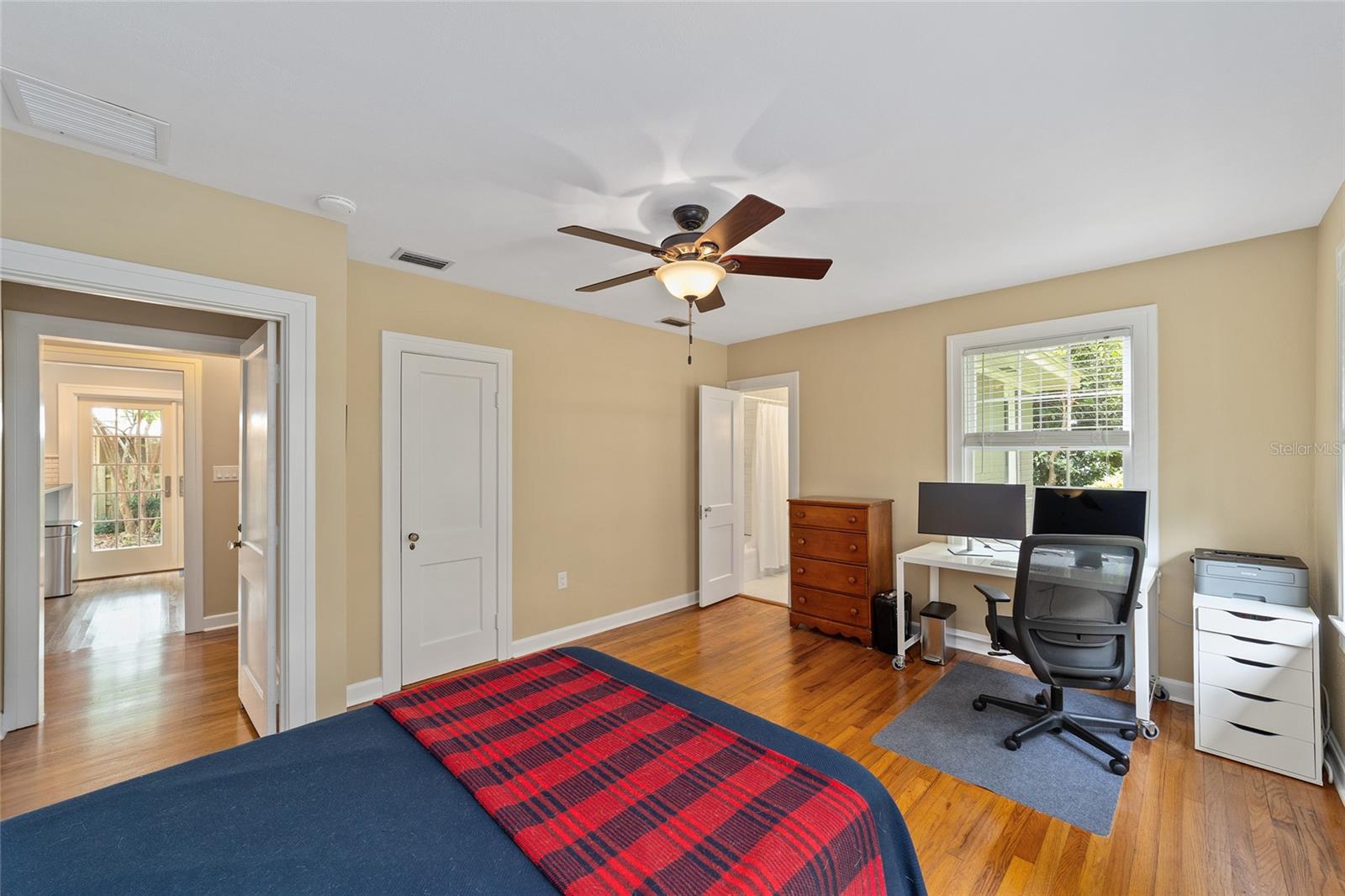 415 NE 5TH AVE, GAINESVILLE, FL, 32601