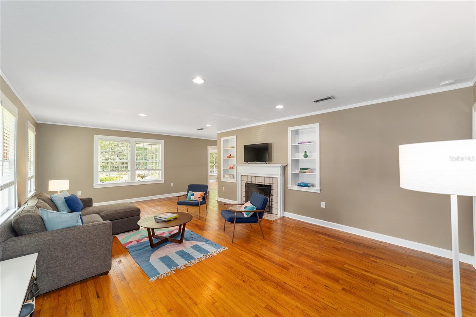 415 NE 5TH AVE, GAINESVILLE, FL, 32601