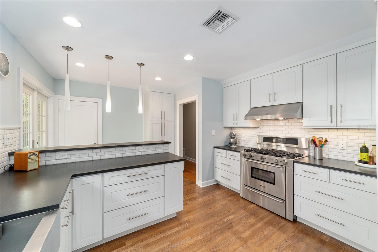 415 NE 5TH AVE, GAINESVILLE, FL, 32601