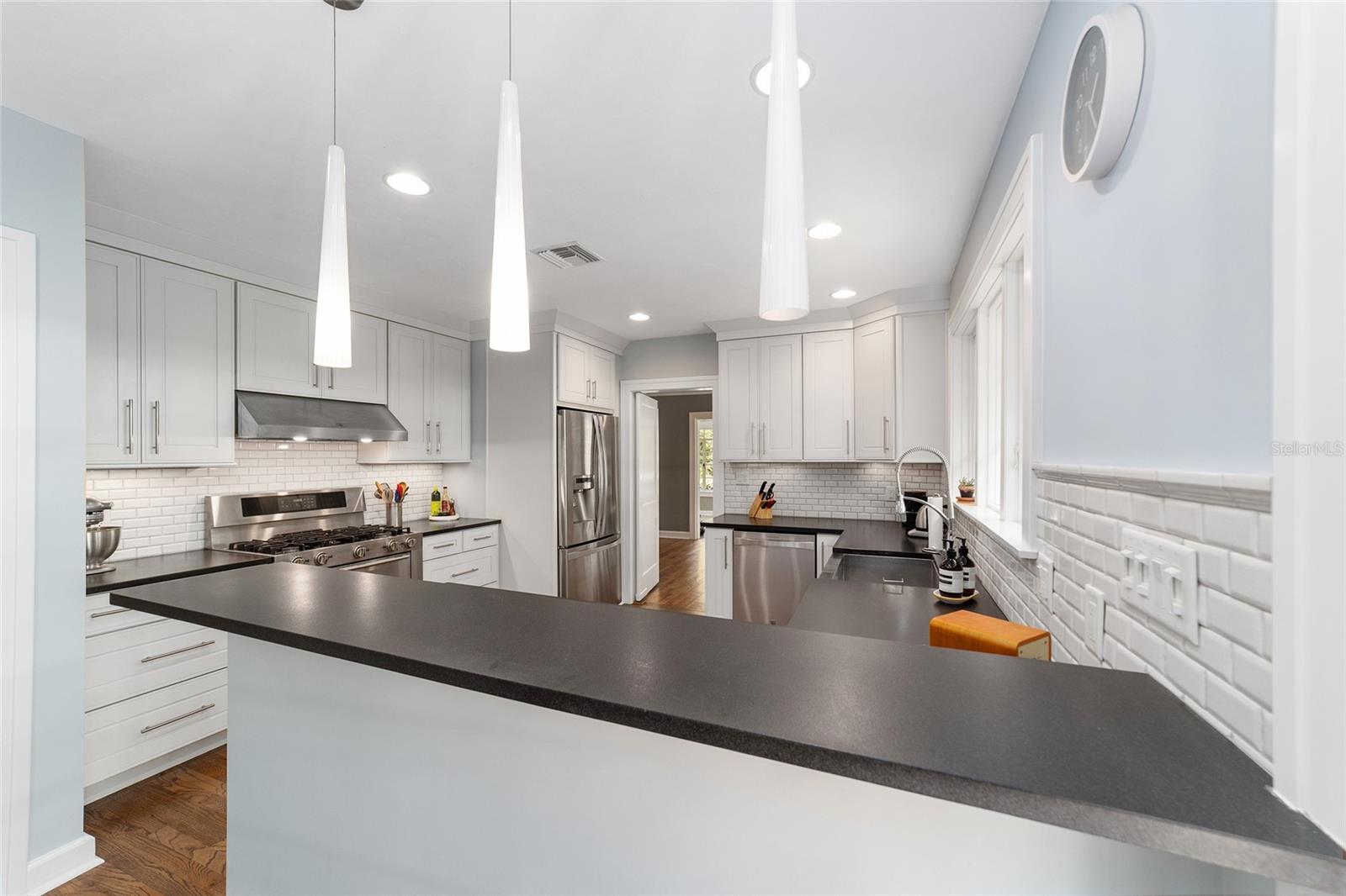 415 NE 5TH AVE, GAINESVILLE, FL, 32601