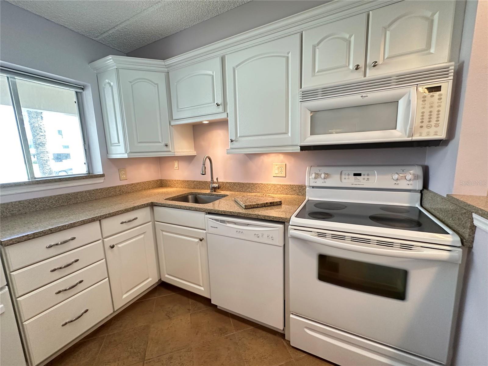 845 S GULFVIEW BLVD #107, CLEARWATER BEACH, FL, 33767