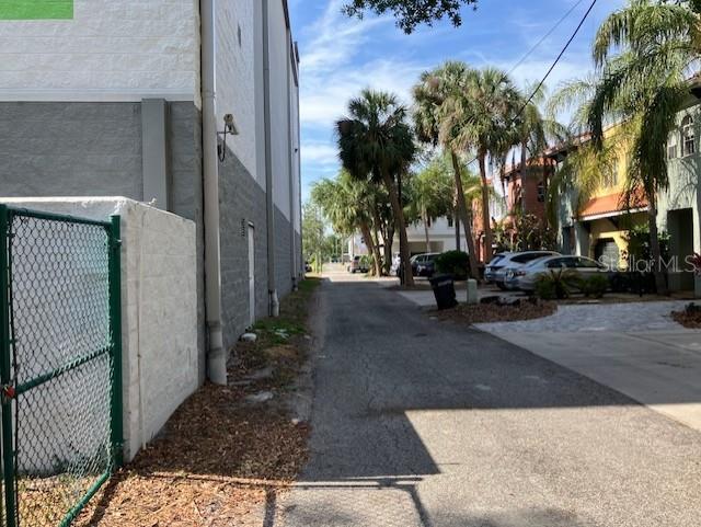 103 S HOWARD AVE, TAMPA, FL, 33606