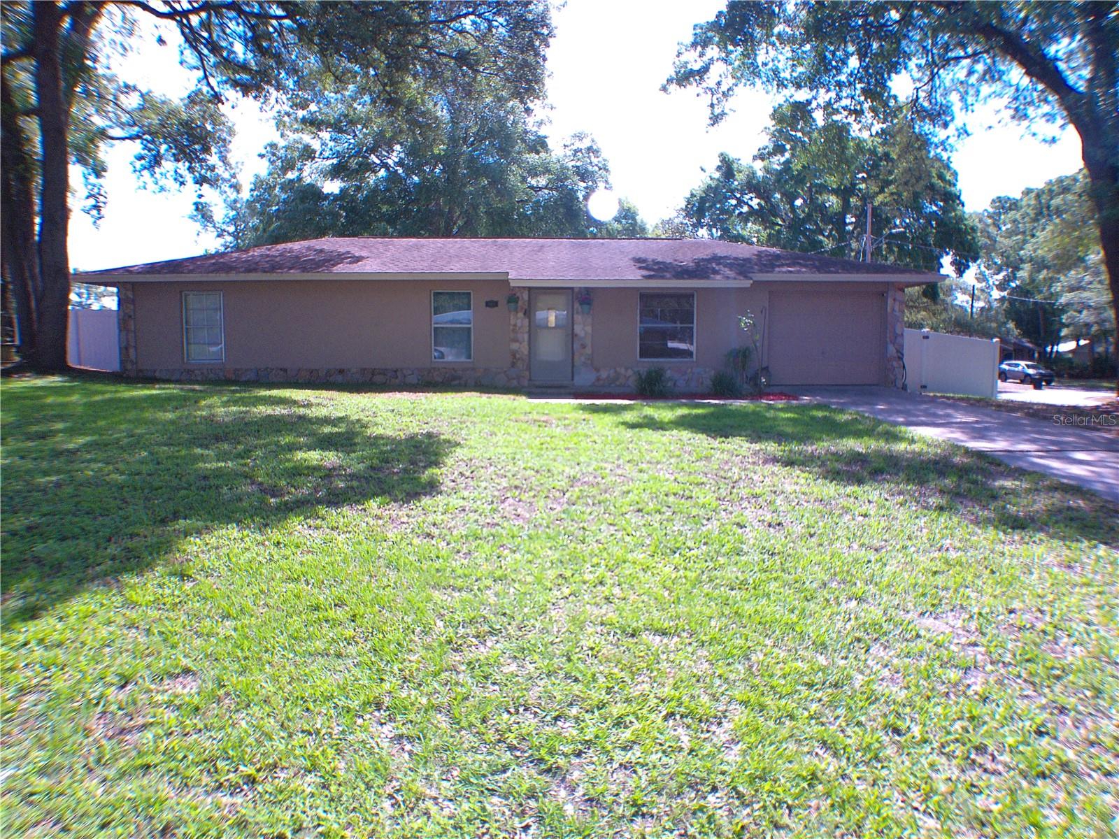 601 E TALL PINE TER, DELAND, FL, 32724