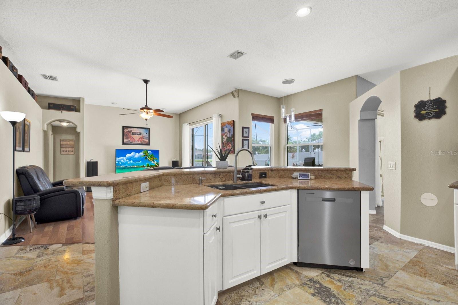 25330 CONESTOGA DR, LAND O LAKES, FL, 34639