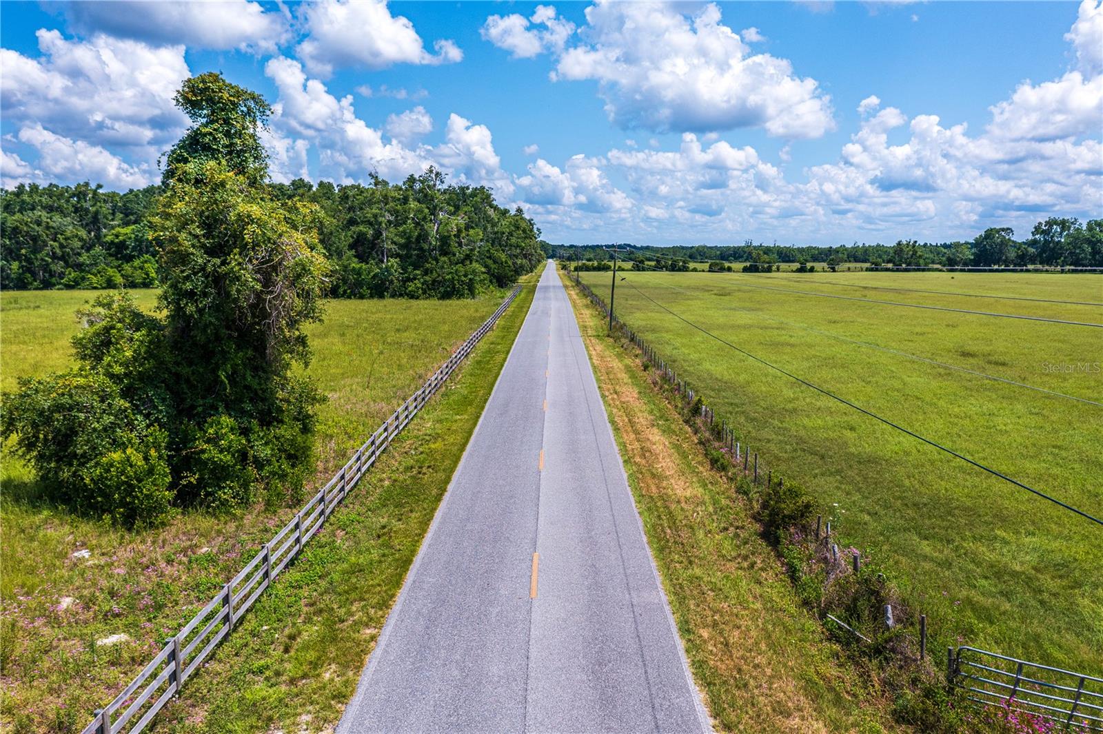 9510 228TH TER, O'BRIEN, FL, 32071