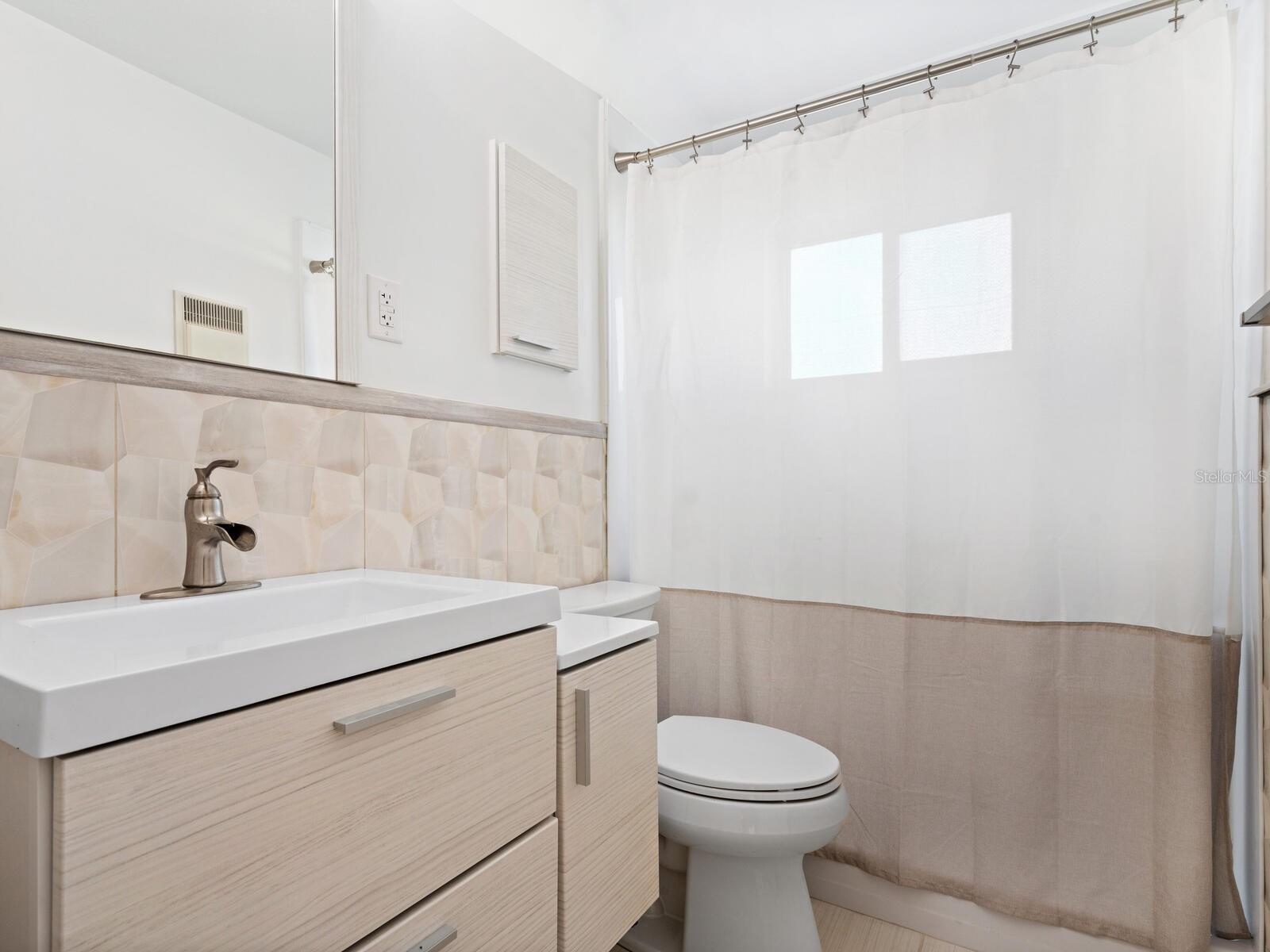 6116 RODGERS AVE, SARASOTA, FL, 34231