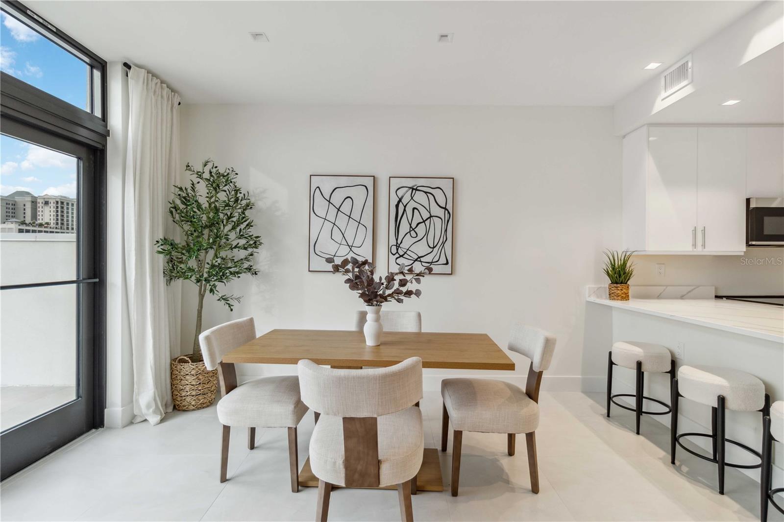 1558 4TH ST #402, SARASOTA, FL, 34236