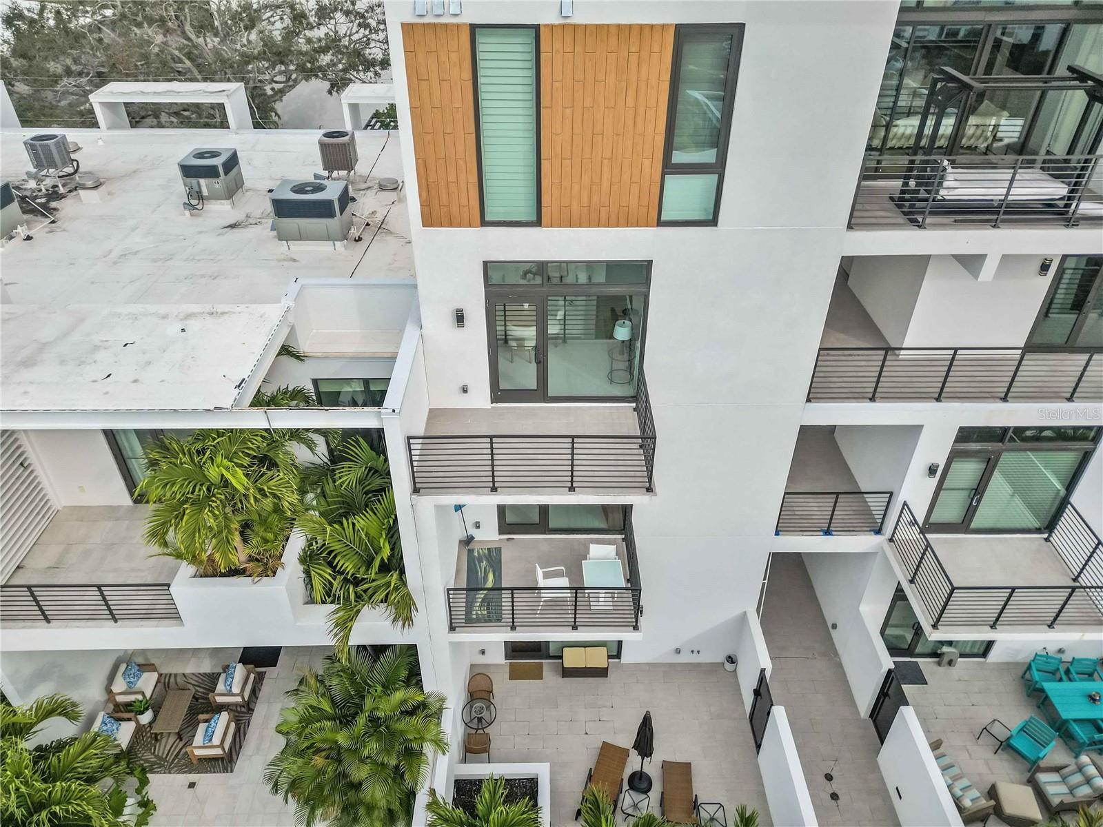 1558 4TH ST #402, SARASOTA, FL, 34236