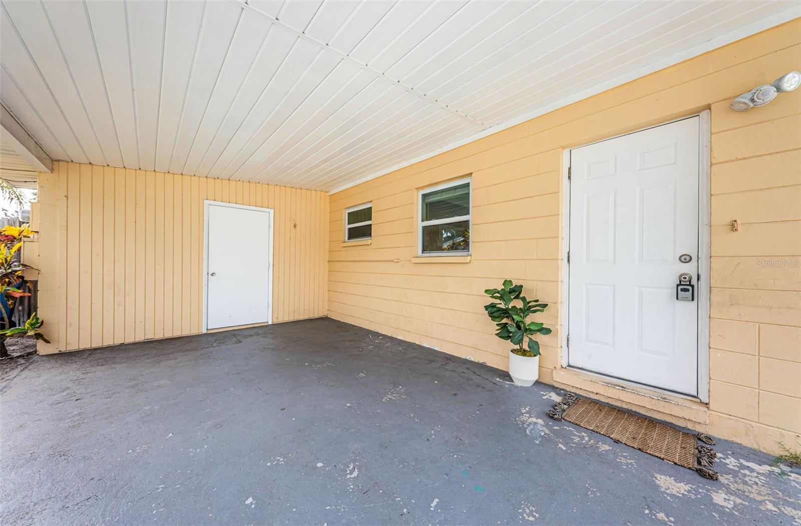 406 COUNTRY CLUB DR, OLDSMAR, FL, 34677