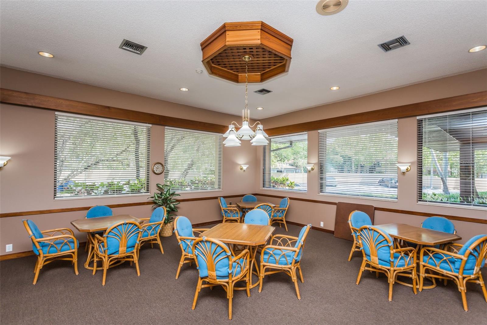 3062 EASTLAND BLVD #402, CLEARWATER, FL, 33761