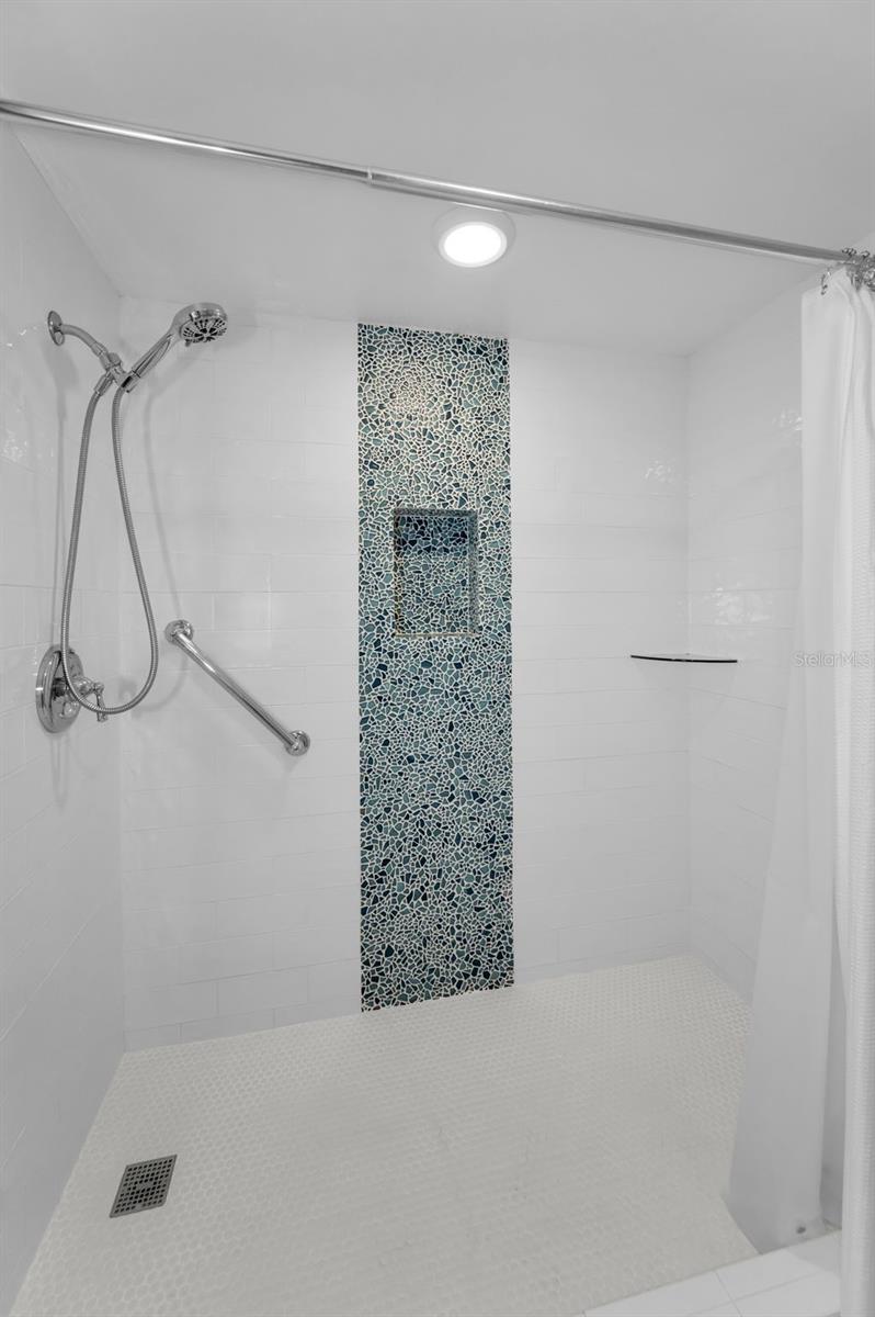 3062 EASTLAND BLVD #402, CLEARWATER, FL, 33761