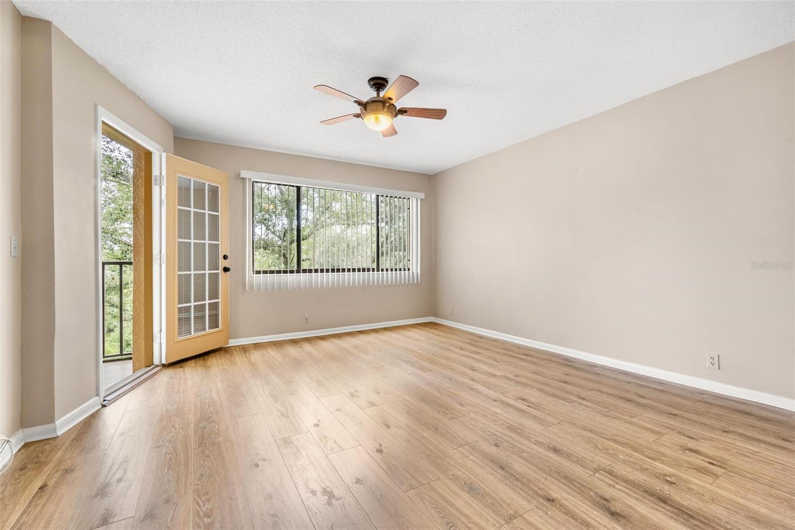 3062 EASTLAND BLVD #402, CLEARWATER, FL, 33761