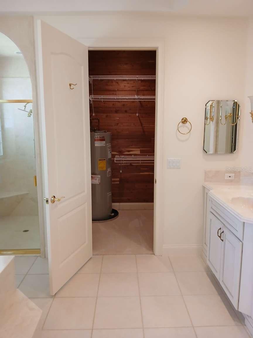 19811 LAKE DORR RD, ALTOONA, FL, 32702