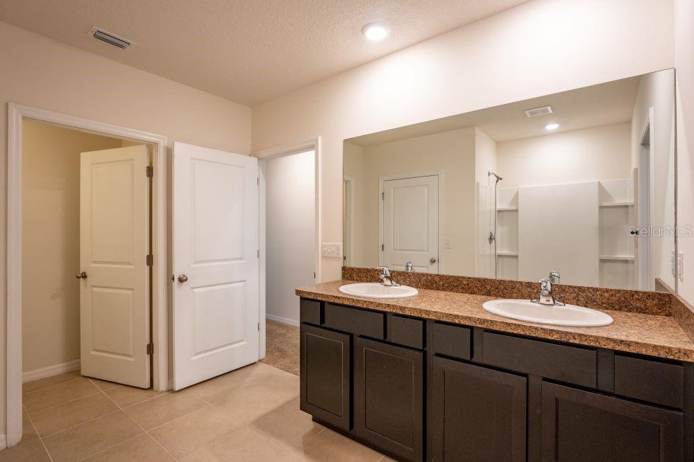 1556 NE 50TH TER, OCALA, FL, 34470