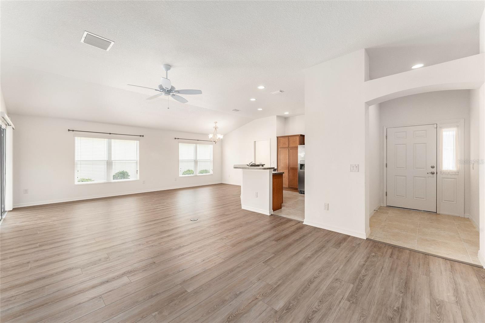 9181 SE 166TH SPRUNG LN, THE VILLAGES, FL, 32162