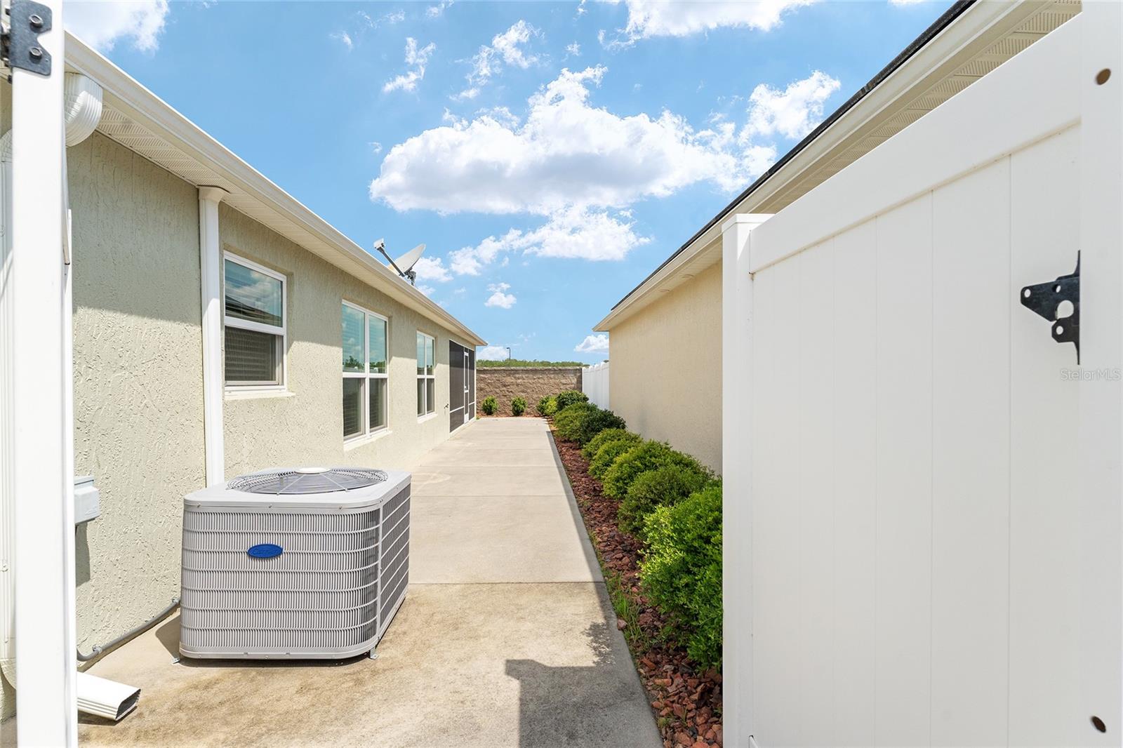 9181 SE 166TH SPRUNG LN, THE VILLAGES, FL, 32162