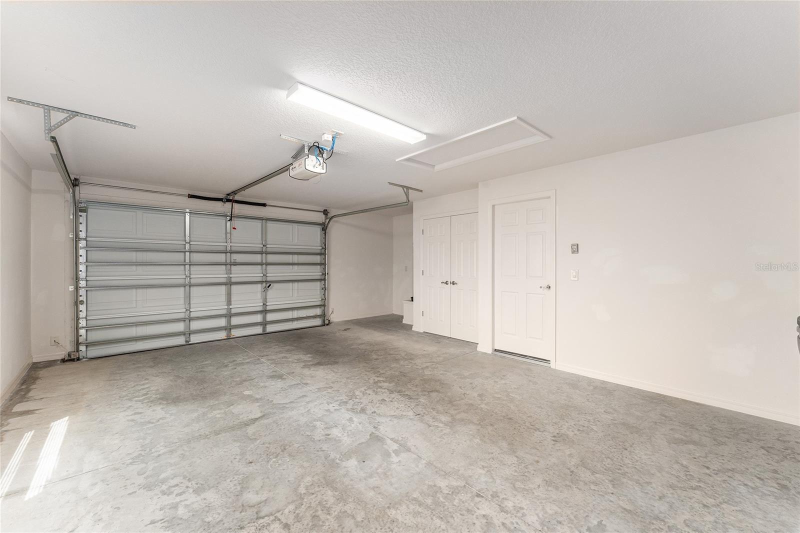 9181 SE 166TH SPRUNG LN, THE VILLAGES, FL, 32162