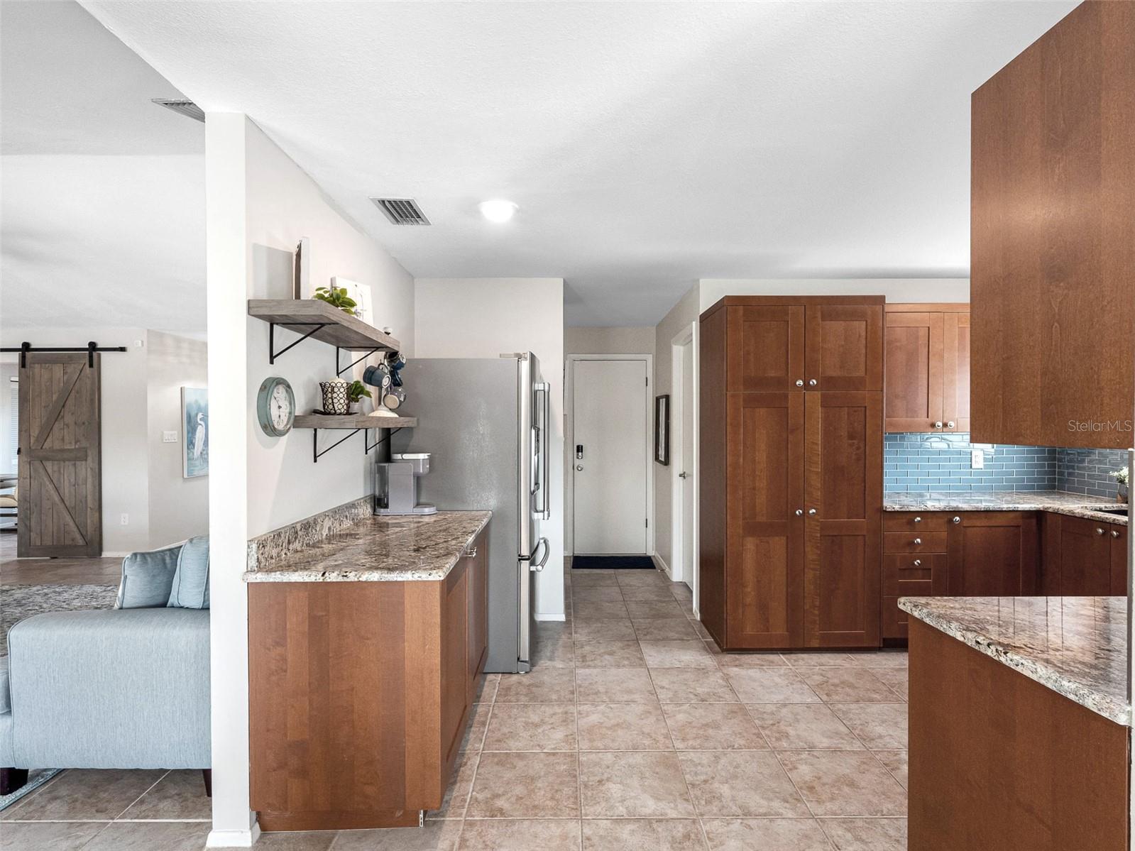 6604 DOLPHIN COVE DR, APOLLO BEACH, FL, 33572