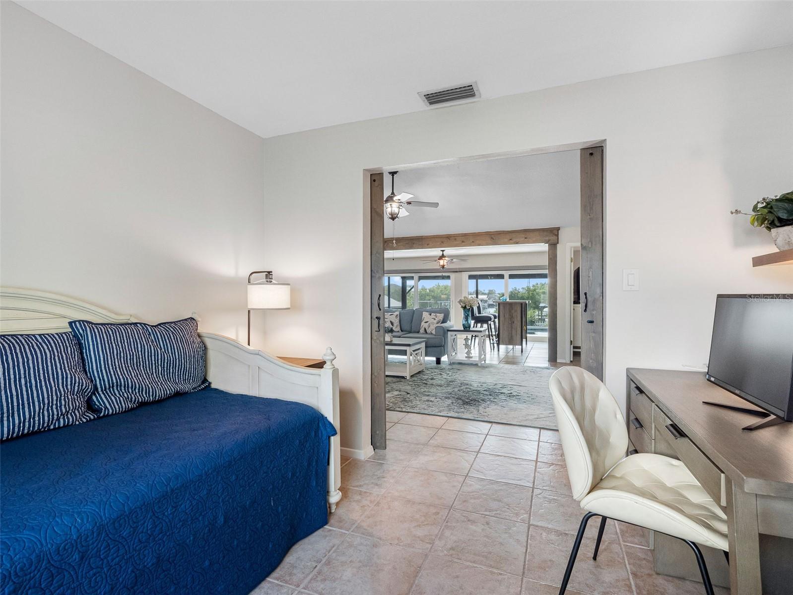 6604 DOLPHIN COVE DR, APOLLO BEACH, FL, 33572