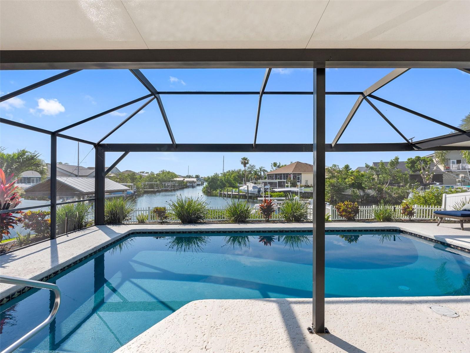 6604 DOLPHIN COVE DR, APOLLO BEACH, FL, 33572