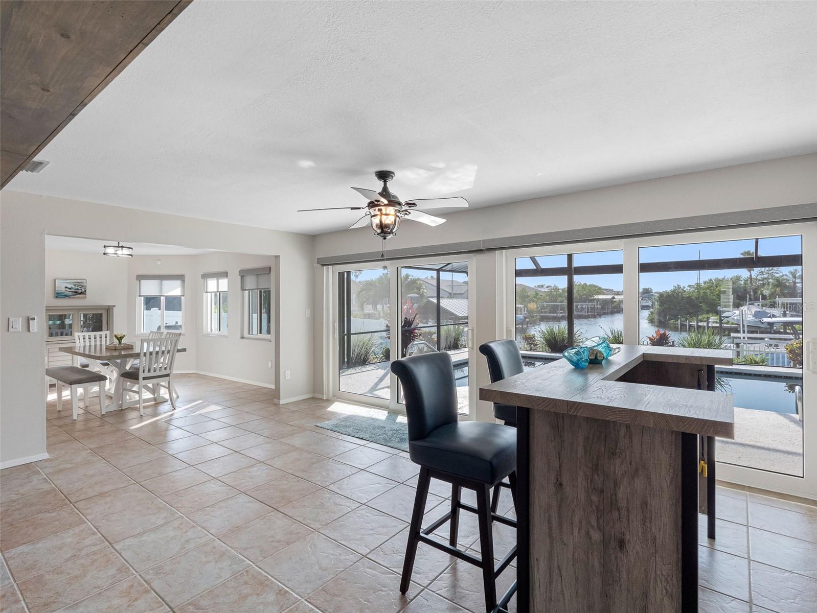 6604 DOLPHIN COVE DR, APOLLO BEACH, FL, 33572