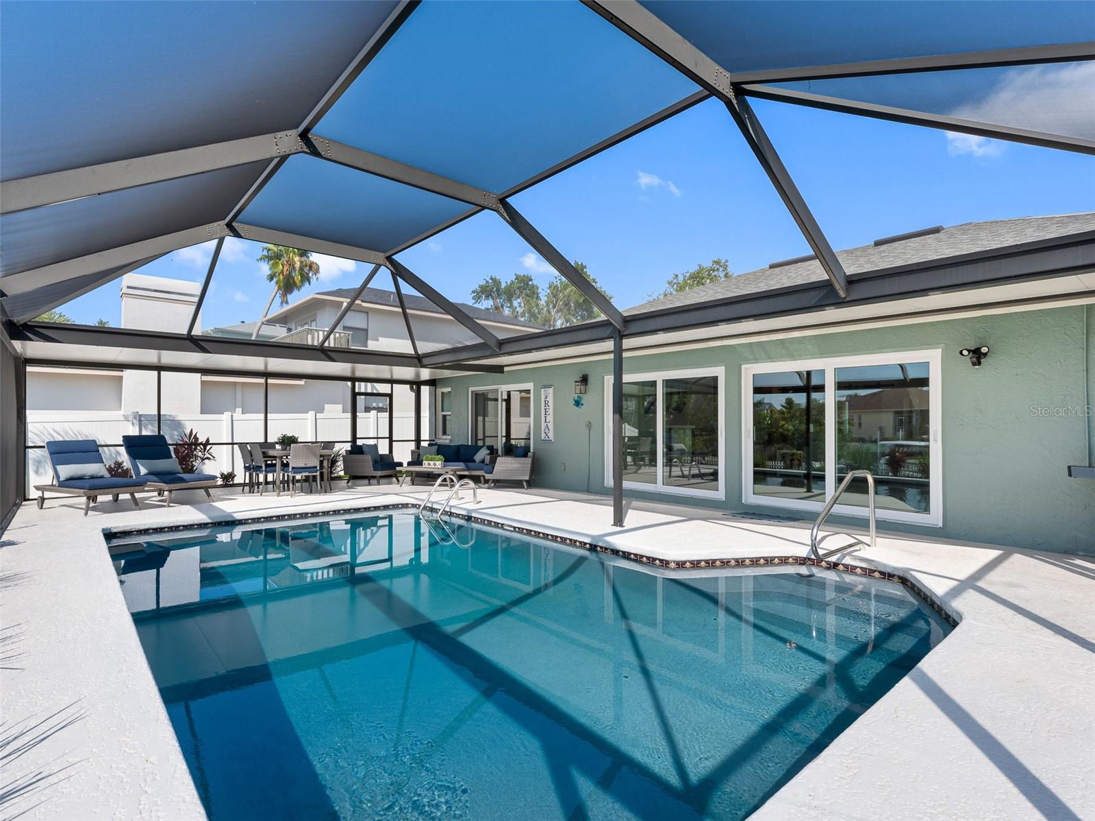 6604 DOLPHIN COVE DR, APOLLO BEACH, FL, 33572