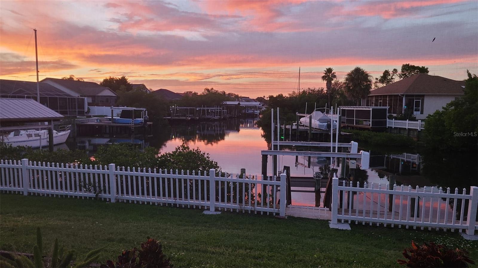 6604 DOLPHIN COVE DR, APOLLO BEACH, FL, 33572