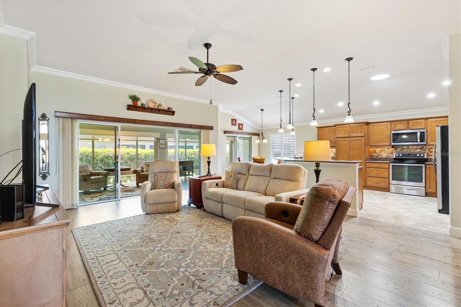 1182 ALLAIRE LOOP, THE VILLAGES, FL, 32163