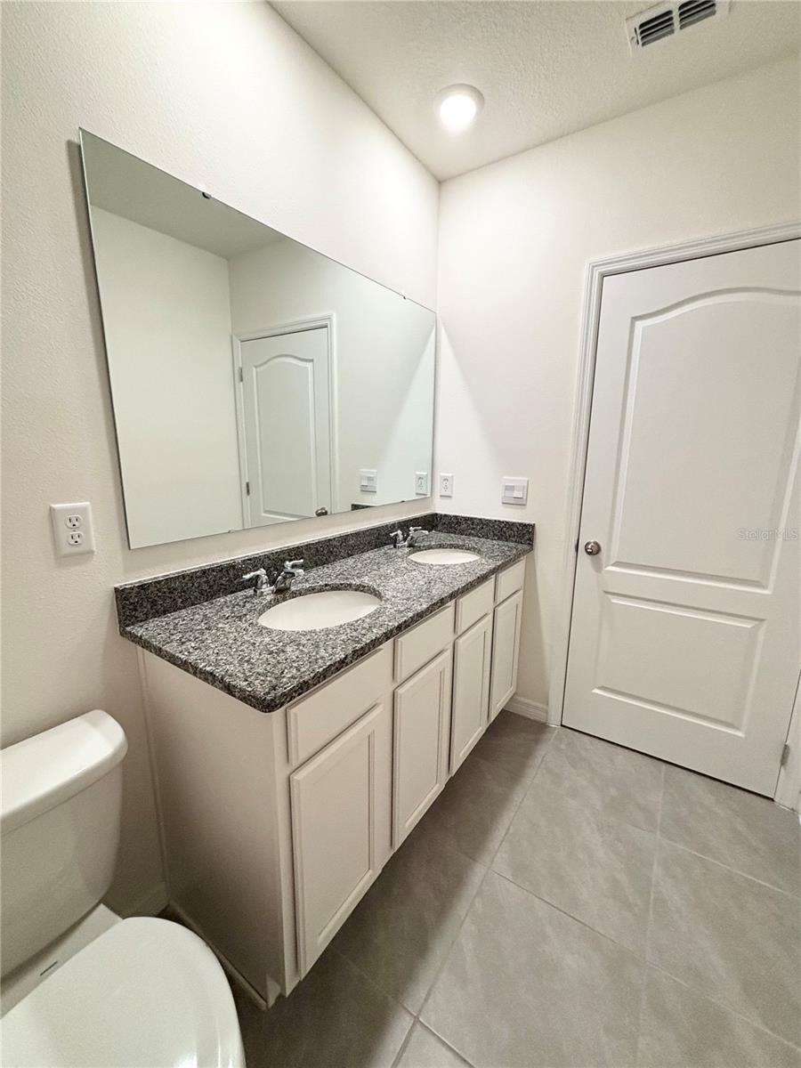 5168 GREENHEART AVE, MOUNT DORA, FL, 32757