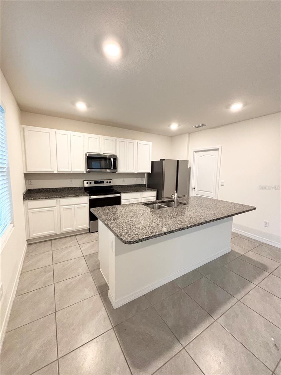 5168 GREENHEART AVE, MOUNT DORA, FL, 32757