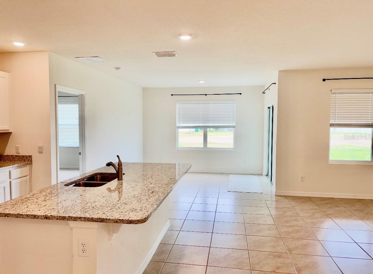 5216 GREENHEART AVE, MOUNT DORA, FL, 32757