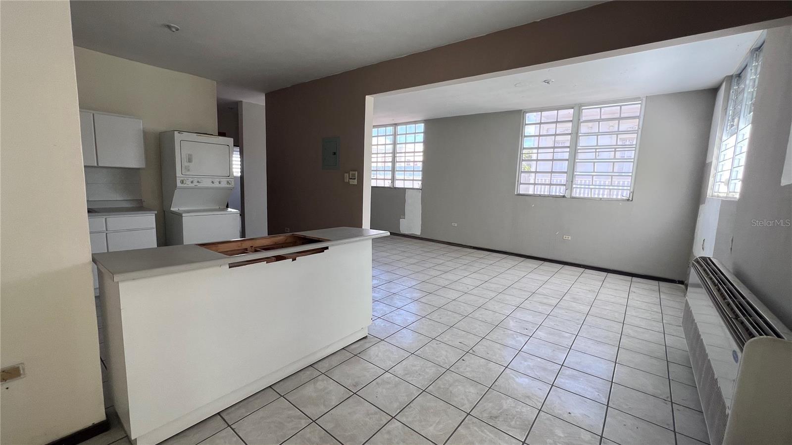 PR9113395 Property Photo