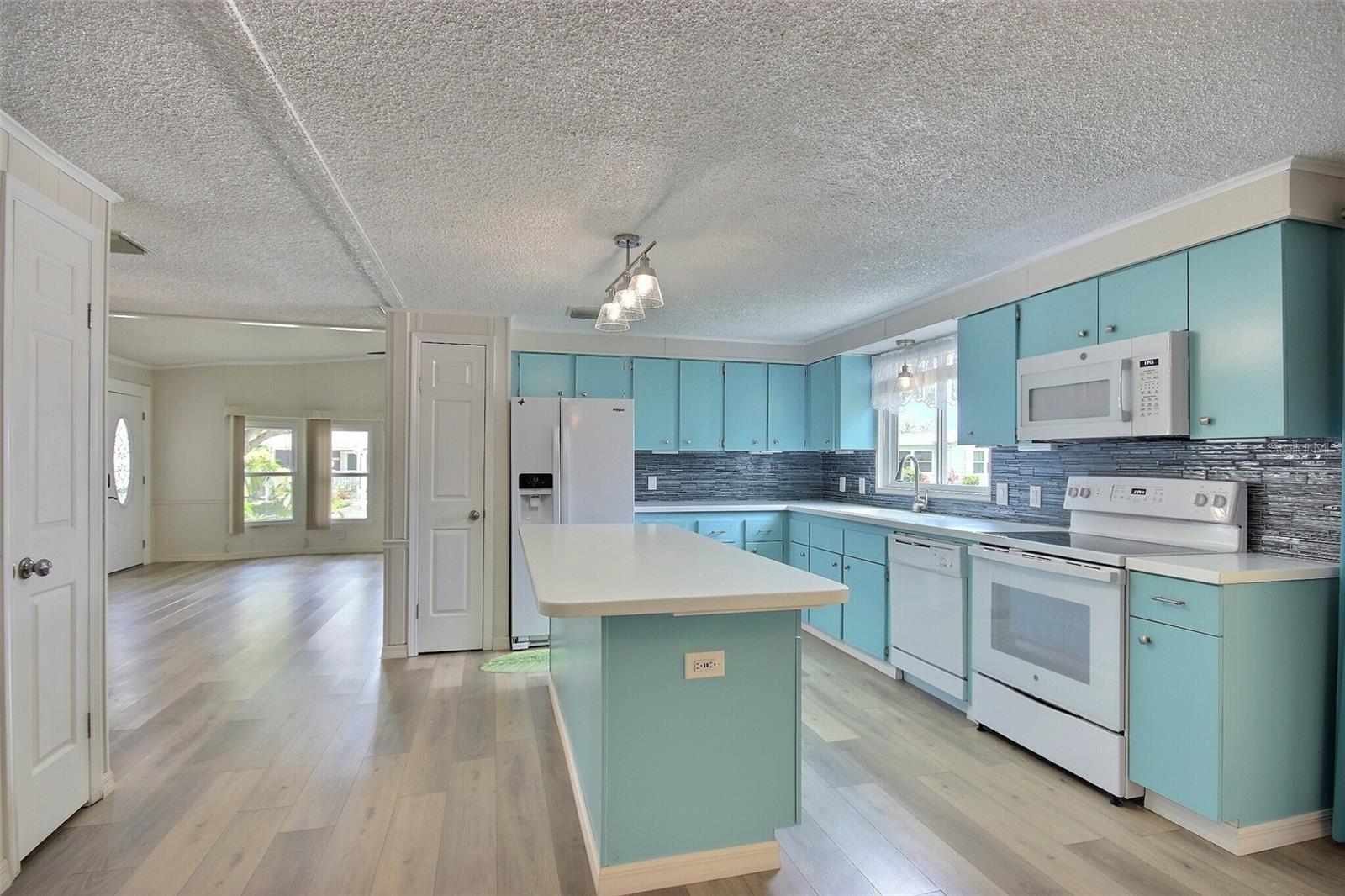 82 SPOONBILL LN, ELLENTON, FL, 34222