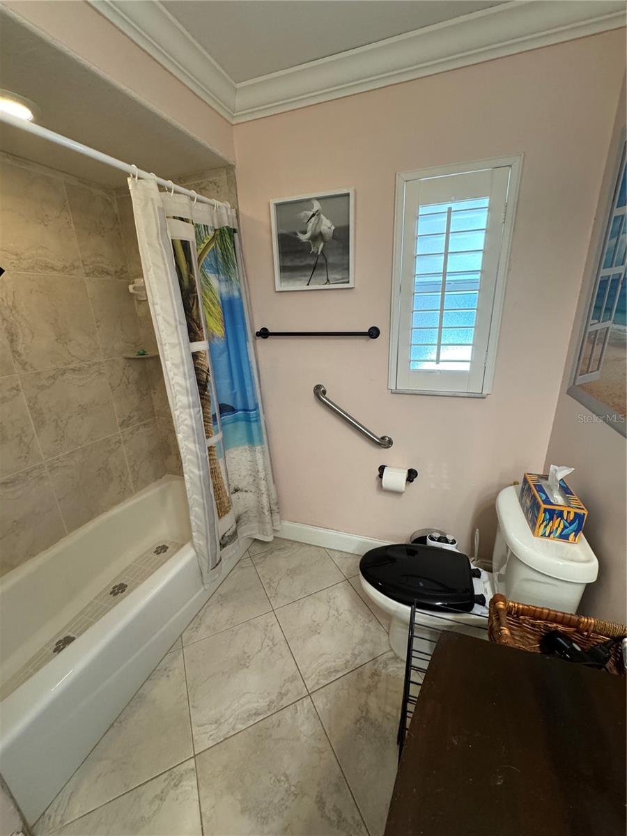 652 N ELM ST, ENGLEWOOD, FL, 34223