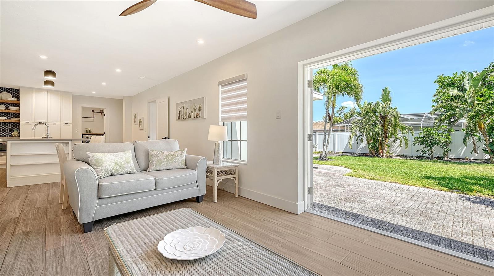 1857 JASMINE DR, SARASOTA, FL, 34239